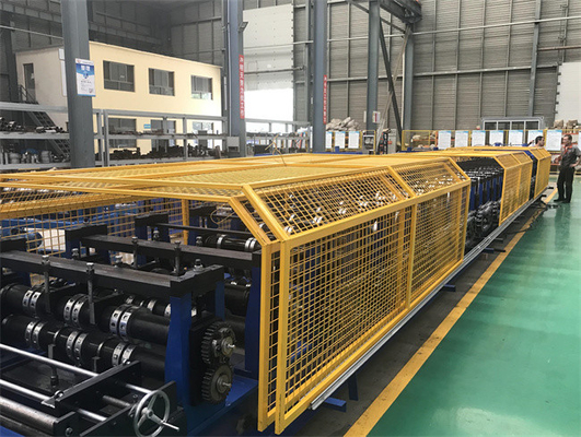 Bộ chuyển đổi và PLC cũ của Metal Deck Roll có nắp bảo vệ