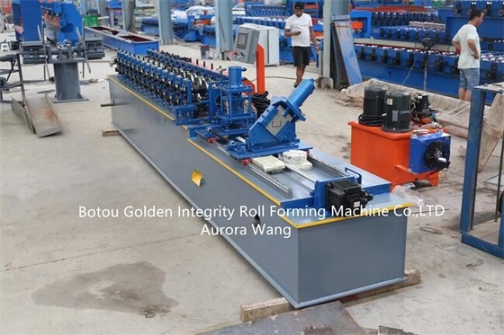 Máy tạo hình đinh tán 45m / phút C Máy cắt theo dõi Sevo 2.3KW