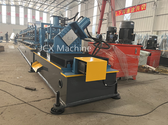 Đinh kim loại 15-35m / phút và máy theo dõi Kênh UC với đục lỗ H
