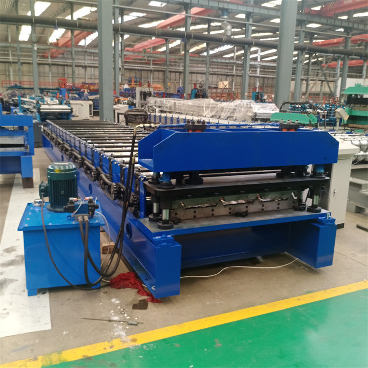 Máy cán tấm lợp Ibr bằng thép mạ kẽm được sơn trước cho tấm tường